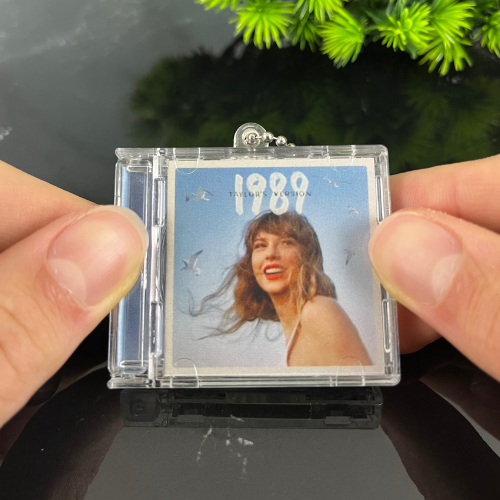 1989 NFC Tag - Taylor Swift