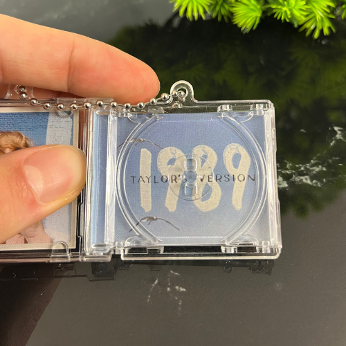 1989 NFC Tag - Taylor Swift